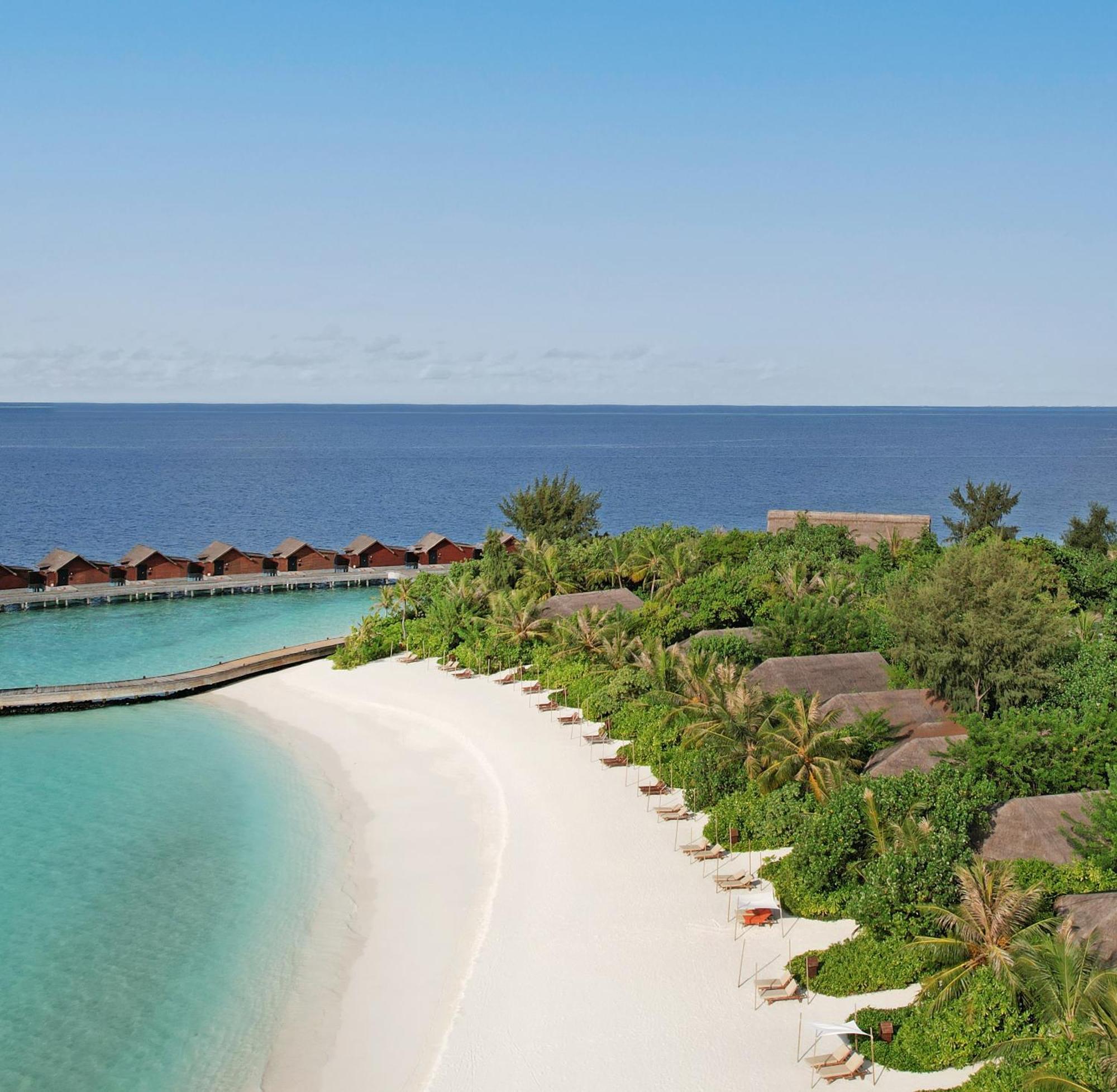 Grand Park Kodhipparu Maldives Otel Baros Island Dış mekan fotoğraf