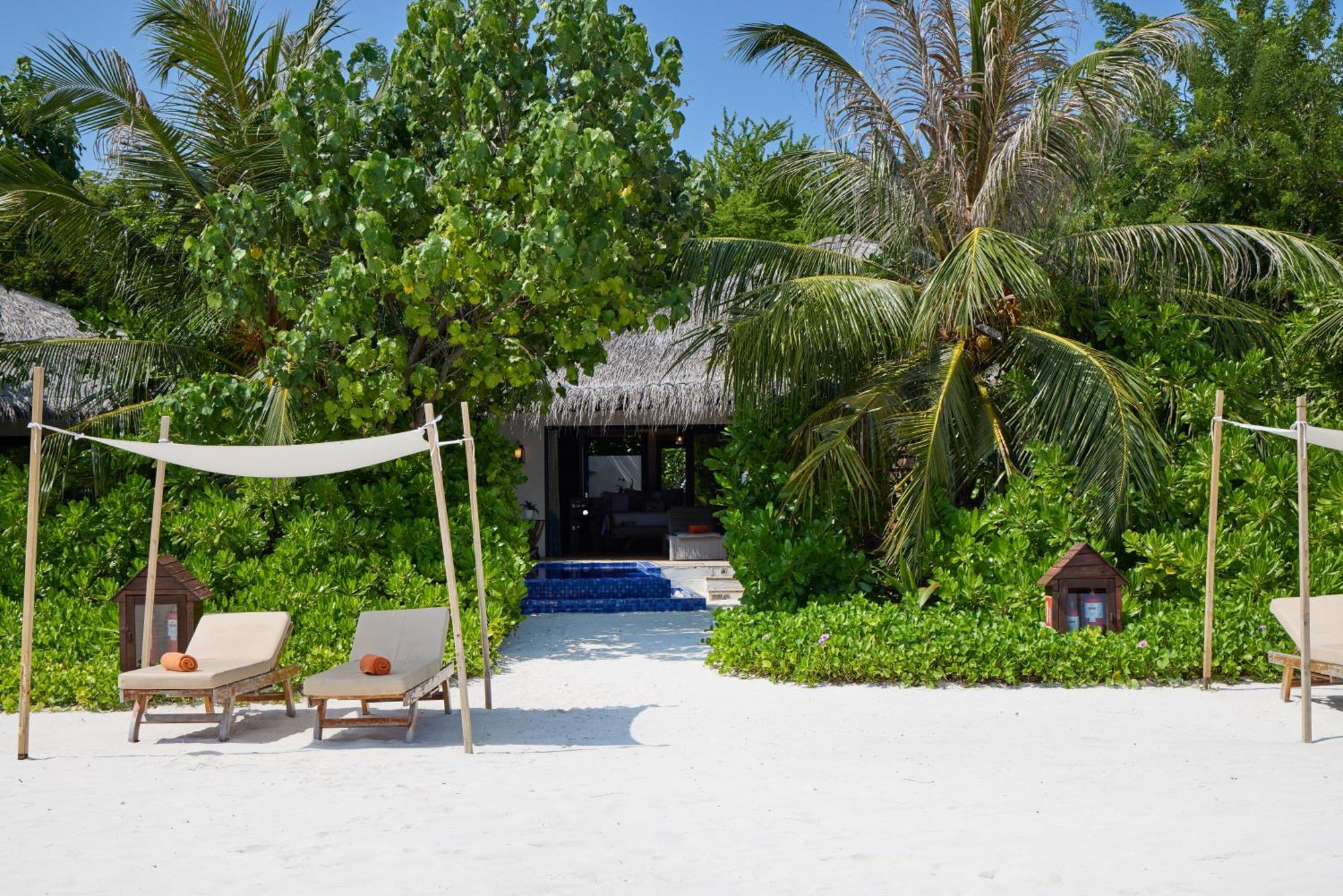 Grand Park Kodhipparu Maldives Otel Baros Island Dış mekan fotoğraf