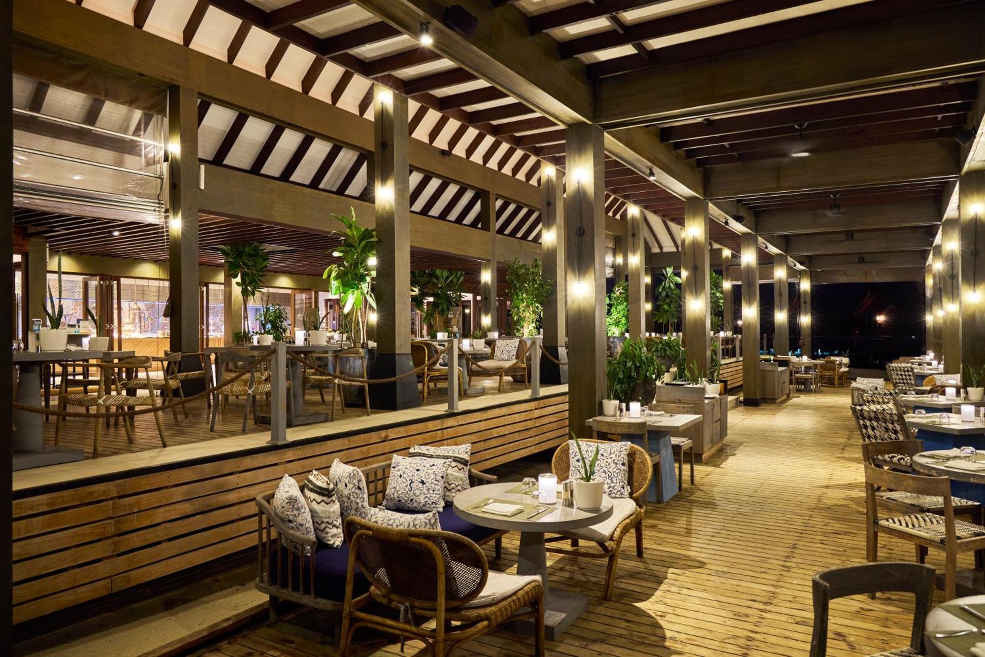 Grand Park Kodhipparu Maldives Otel Baros Island Dış mekan fotoğraf