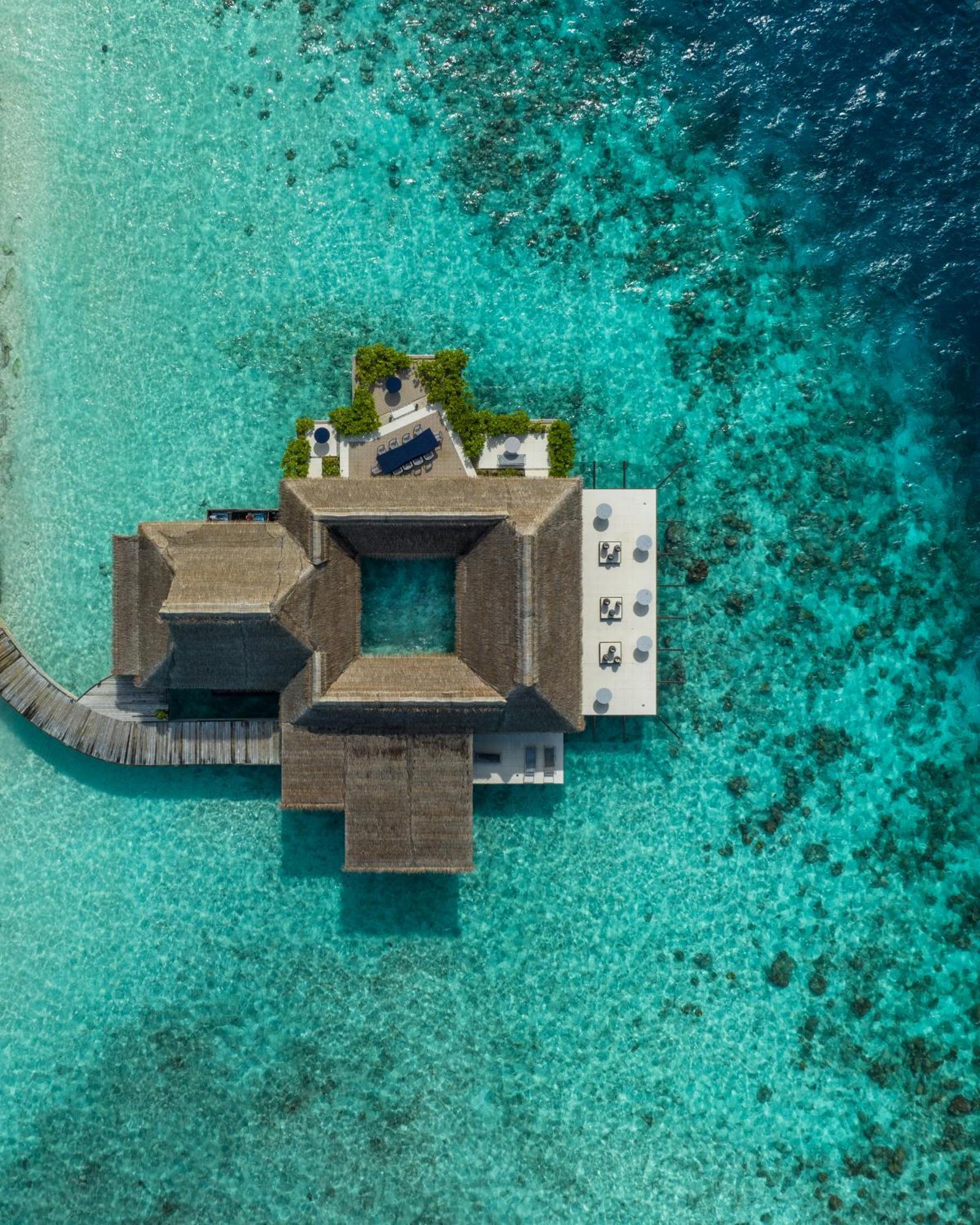 Grand Park Kodhipparu Maldives Otel Baros Island Dış mekan fotoğraf